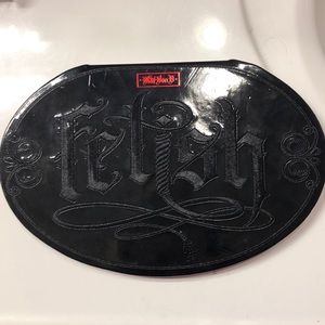 KAT VON D FETISH EYESHADOW PALLETE